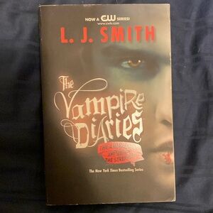 The Vampire Diaries Double Edition: The Awakening&The Struggle (#1&2)by LJ Smith